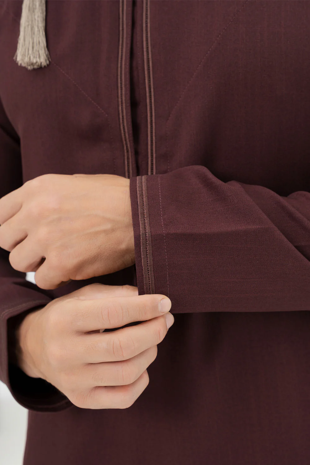 Omani Burgundy Thobe - Image 4
