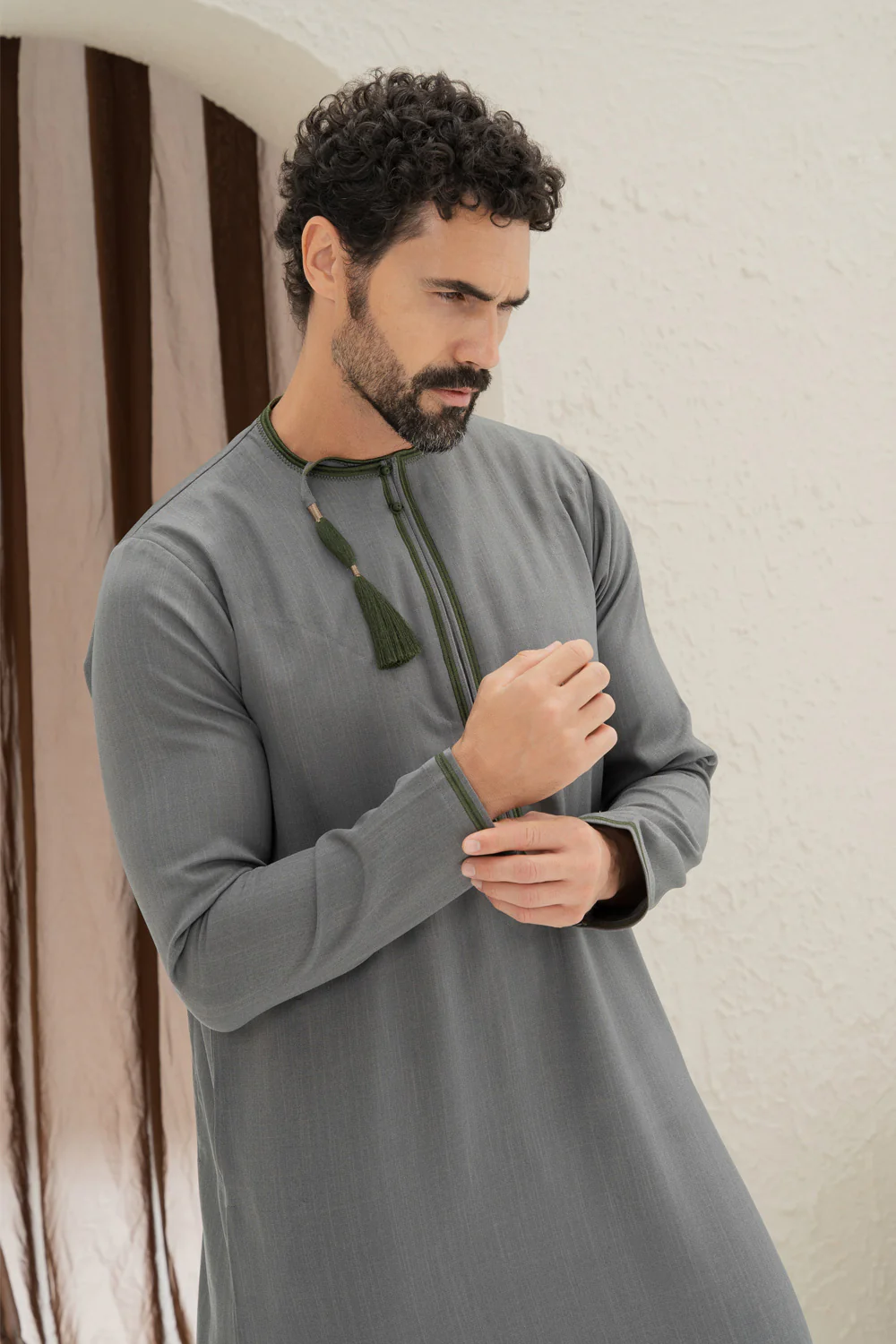 Omani Grey Thobe
