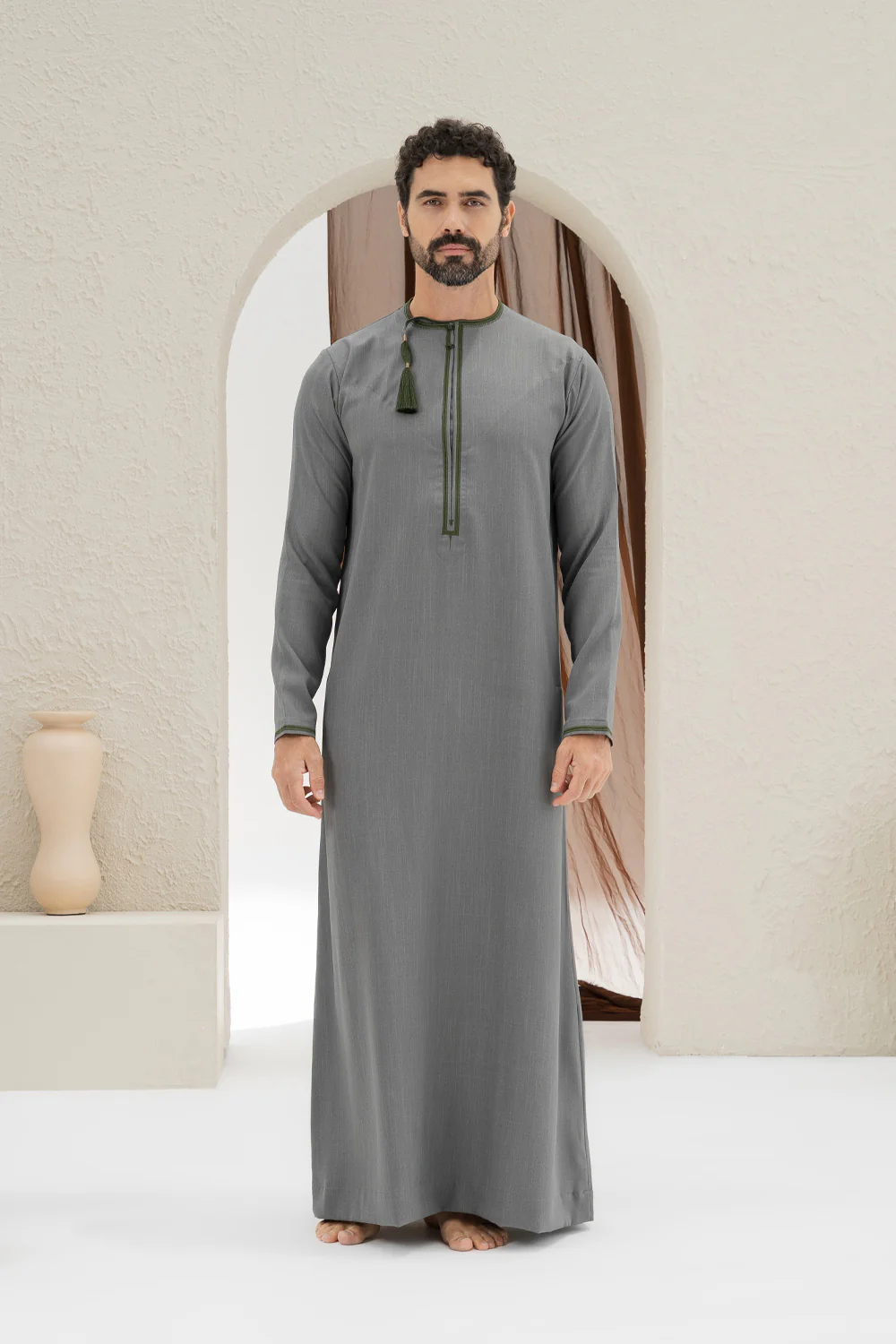 Omani Grey Thobe - Image 2