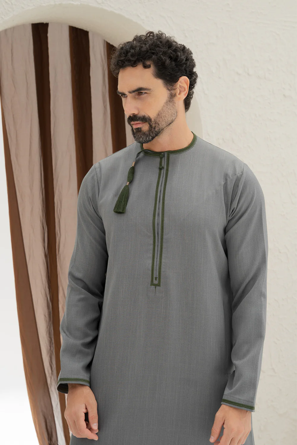 Omani Grey Thobe - Image 3
