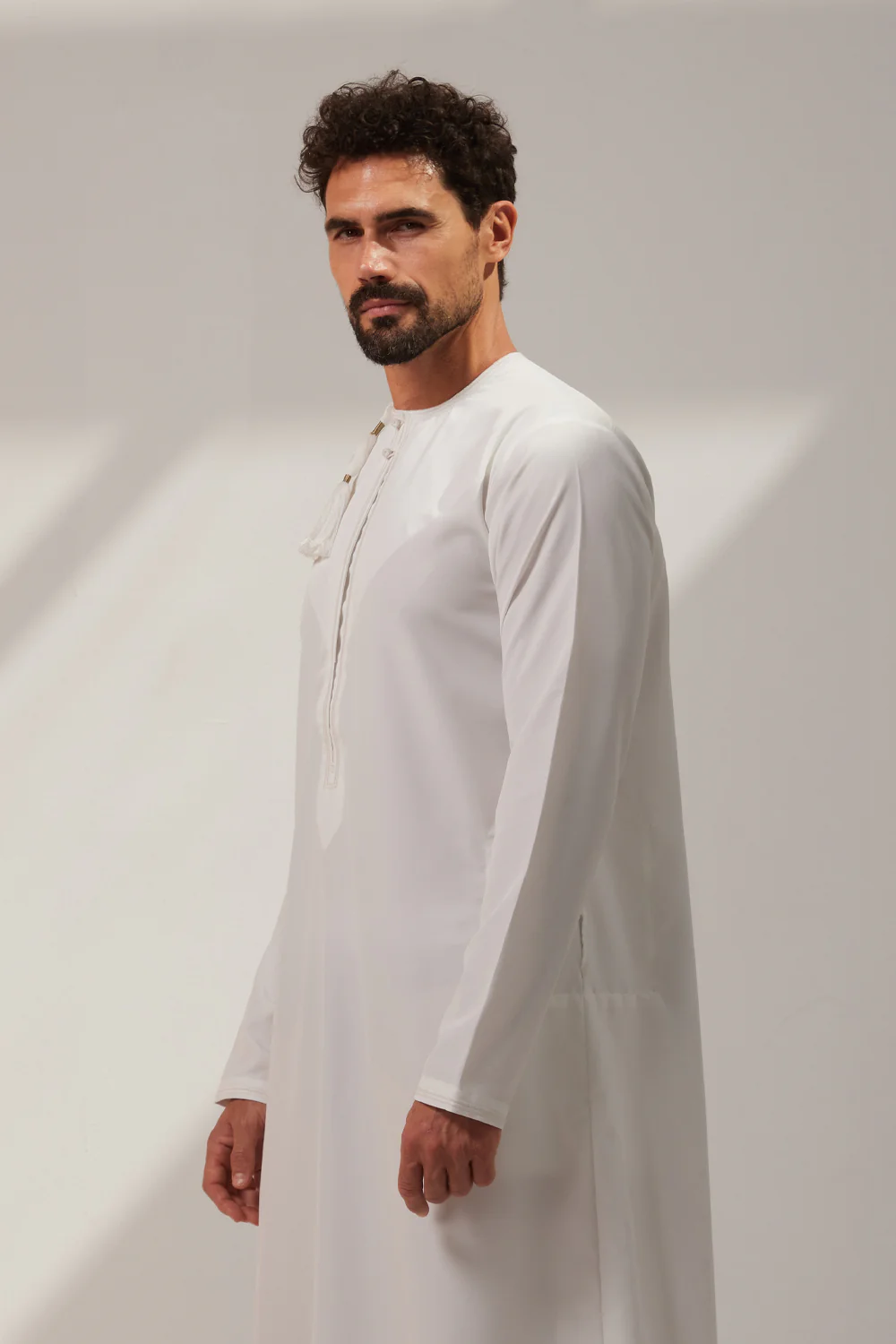 Omani Light Cream Thobe - Image 4