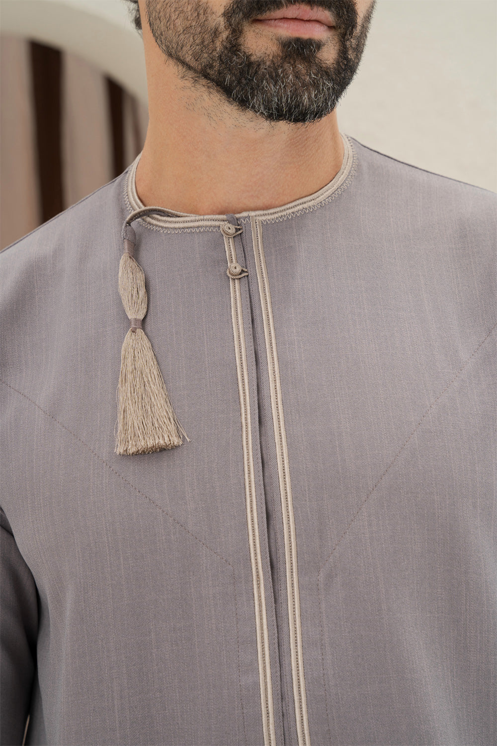 Omani Mauve Thobe - Image 4